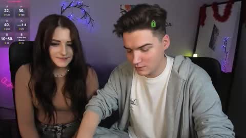 kitty online show from December 1, 2025, 10:37 pm