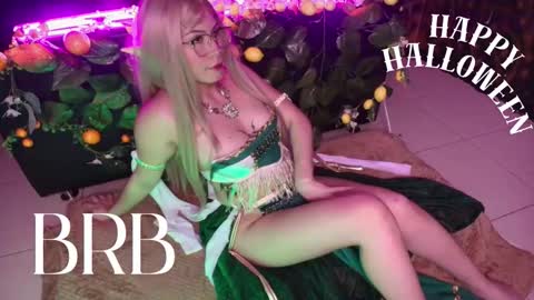 Kitty online show from November 2, 2025, 2:14 am