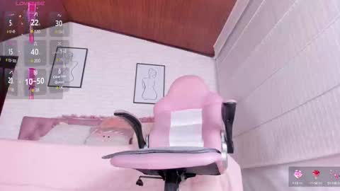 Kitty online show from December 19, 2024, 2:01 am