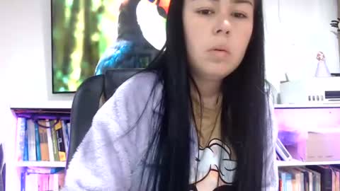 kitty_small69 online show from July 25, 2026, 2:53 am