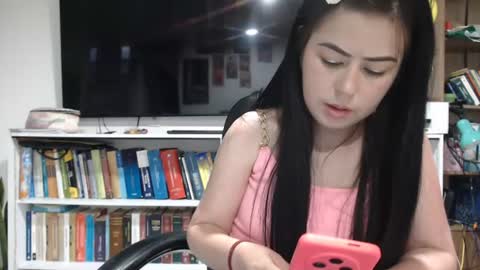 kitty_small69 online show from July 25, 2026, 11:02 pm