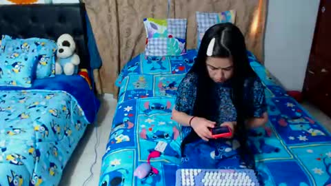 kitty_small69 online show from July 28, 2026, 5:01 pm