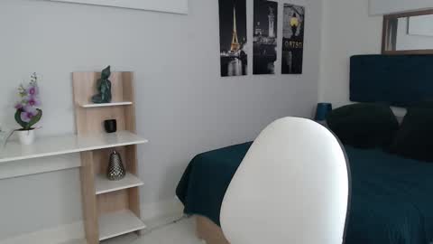 kitty online show from February 11, 2026, 6:57 pm