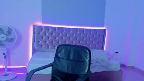 Snapshot of kitty_violet11 chatting on April 29, 2026, 11:11 pm kitty_violet11 online show from April 29, 2026, 11:11 pm