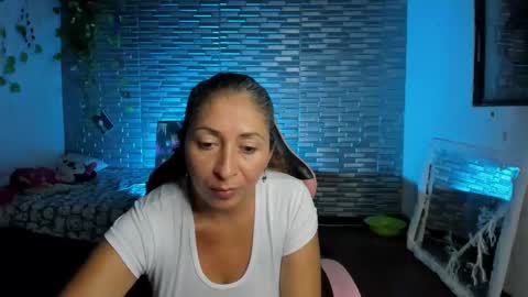 violet online show from September 28, 2025, 5:46 am