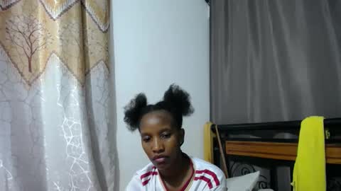 Snapshot of kittyfay_ chatting on April 28, 2026, 11:21 pm Fay online show from April 28, 2026, 11:21 pm