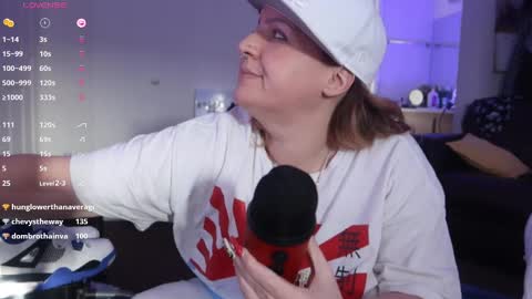 Bella Blue BBW online show from February 17, 2025, 3:42 pm