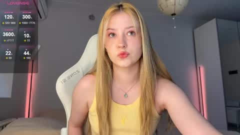 Monika online show from June 4, 2026, 3:01 am