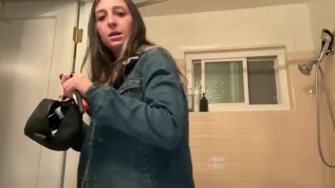 kittypurr79 online show from December 27, 2024, 2:14 am