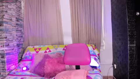 Tatiana Guerrero online show from March 8, 2025, 4:28 pm