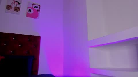Snapshot of kittystar18 chatting on August 5, 2026, 6:22 pm kitty online show from August 5, 2026, 6:22 pm