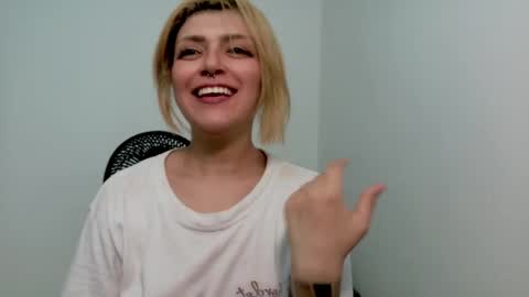 Kitty Trixy online show from May 1, 2026, 8:46 pm