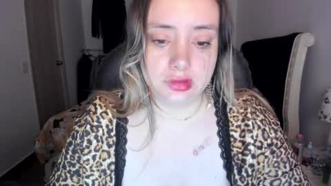 kittywantslove23 online show from September 20, 2025, 10:44 pm