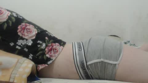 kittywhiteass online show from December 16, 2024, 8:20 am