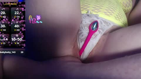 kittywhiteass online show from April 21, 2026, 7:36 am