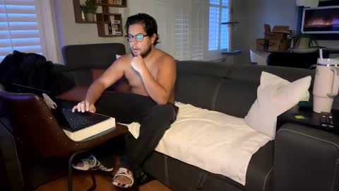 kittywoodyluv online show from January 21, 2025, 9:46 pm