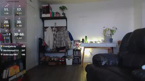 Kittyymaze online show from December 13, 2024, 8:47 pm