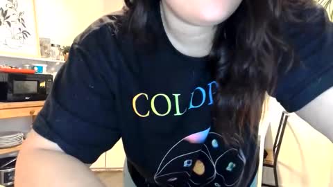 Snapshot of kittyymaze chatting on February 3, 2026, 12:54 pm Kittyymaze online show from February 3, 2026, 12:54 pm