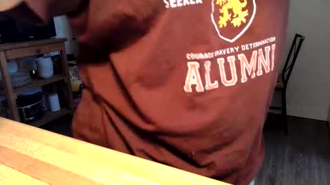 Kittyymaze online show from April 7, 2026, 11:43 am