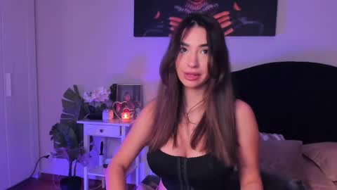 Erika online show from February 10, 2025, 4:58 pm