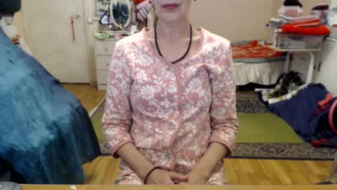 KiuminBerry online show from September 12, 2025, 10:26 am