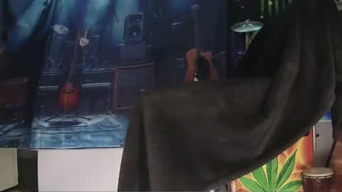 kiveuxmakeu online show from March 2, 2025, 8:48 am