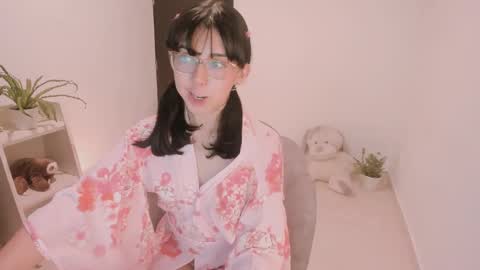 Little piece of fruit online show from January 15, 2025, 11:08 pm