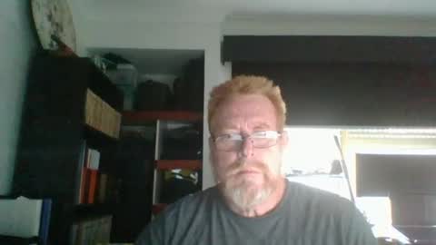 kiwi_boss61 online show from May 12, 2026, 1:36 am