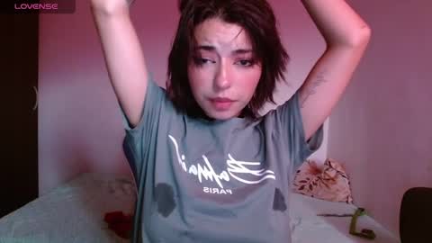 kiyu online show from January 1, 2025, 10:13 pm