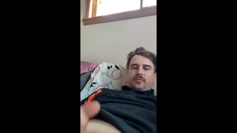 Kiki and Victor online show from April 22, 2026, 11:39 pm