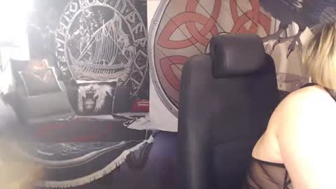 Michelle online show from February 28, 2025, 10:52 am