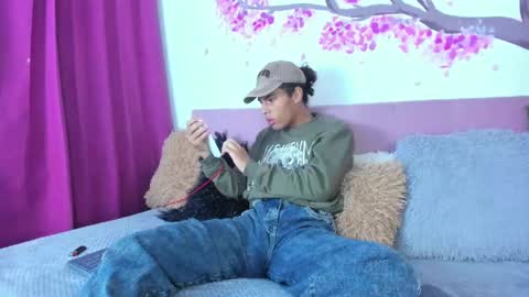 KLEO online show from January 28, 2025, 2:32 am