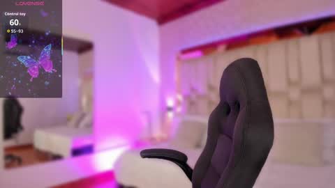   online show from September 12, 2025, 9:59 pm