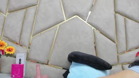 kloe online show from March 24, 2026, 4:39 am