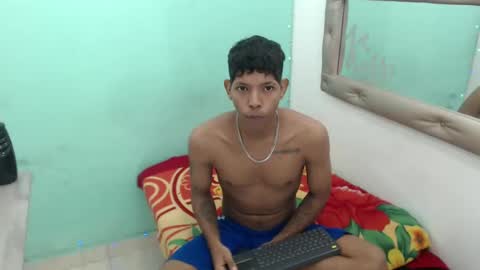 Snapshot of kloe_matias chatting on October 22, 2025, 2:01 am kloe matias online show from October 22, 2025, 2:01 am