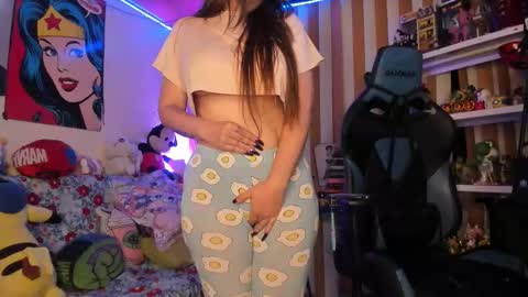 kloelamaravilla18 online show from February 21, 2026, 1:39 am