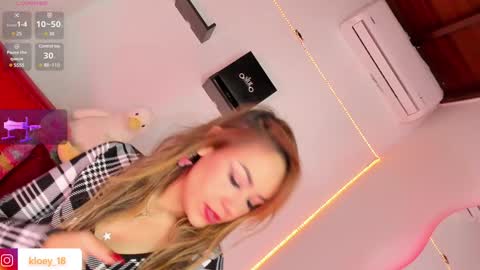 Kloey  online show from January 4, 2025, 11:38 pm