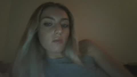 Snapshot of kmb25 chatting on May 19, 2026, 6:20 am kmb25 online show from May 19, 2026, 6:20 am