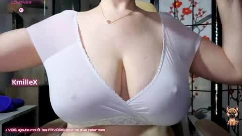 Snapshot of kmillex chatting on May 27, 2026, 6:21 am KmilleX online show from May 27, 2026, 6:21 am