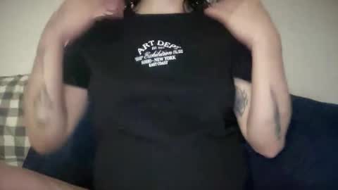 knextdoor online show from October 15, 2025, 11:27 pm