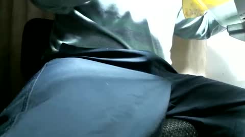 Snapshot of knickfranco chatting on April 1, 2026, 4:35 am knickfranco online show from April 1, 2026, 4:35 am