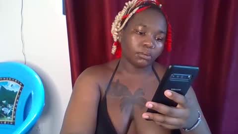 Snapshot of knight_nurse69 chatting on February 25, 2025, 9:42 am knight_nurse69 online show from February 25, 2025, 9:42 am