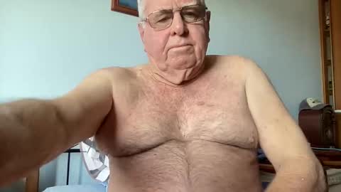 Aussiedude online show from October 2, 2025, 10:06 pm