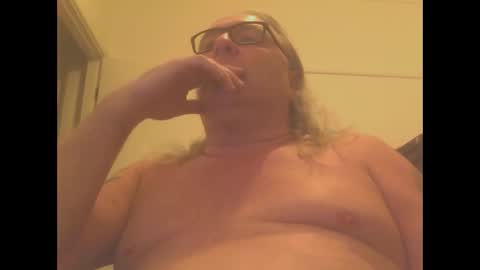 knobout online show from January 5, 2025, 9:05 am