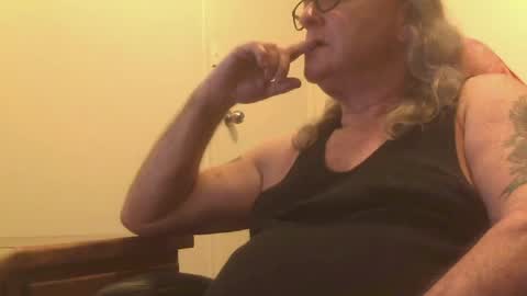knobout online show from June 30, 2026, 11:44 am
