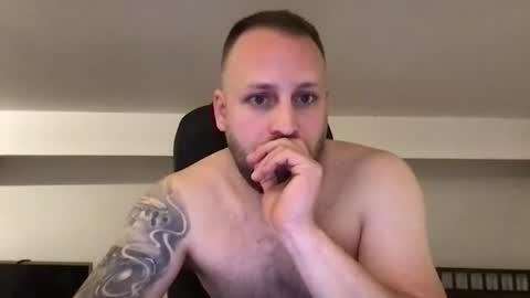 hugo online show from February 12, 2025, 9:22 pm