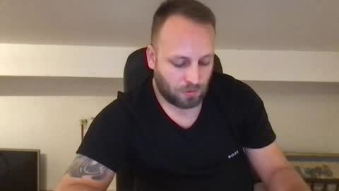 hugo online show from October 22, 2025, 12:22 am