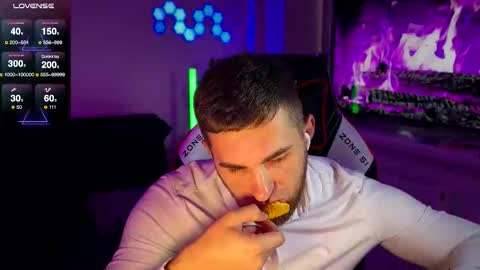 Sweet boy online show from November 3, 2025, 1:12 pm