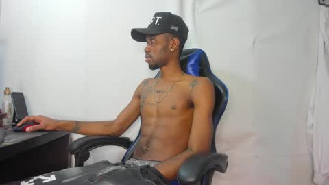 Snapshot of kofi_exotic_ chatting on February 24, 2025, 9:20 pm kofi online show from February 24, 2025, 9:20 pm
