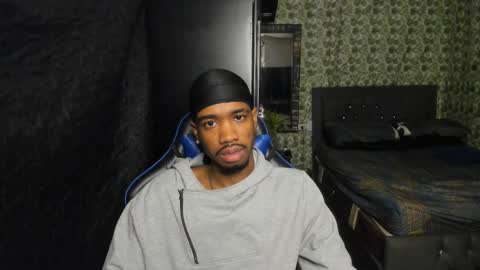 Snapshot of kofi_exotic_ chatting on December 3, 2025, 3:03 am kofi online show from December 3, 2025, 3:03 am